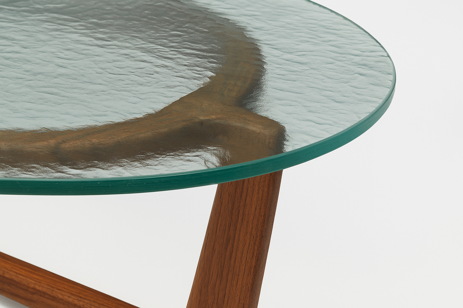 Detailed view of Isla 6-Seater Outdoor Glass Table