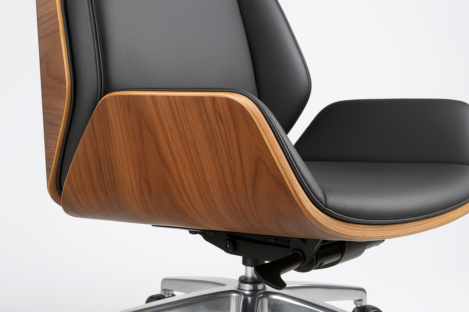 Detailed view of Ravé Executive Leather Chair